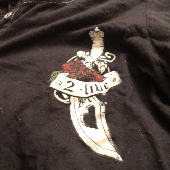 ONE LIFE 2 LIVE size large black 3/4 sleeve tee snap v-neck sugar scull & dagger - Picture 4 of 9